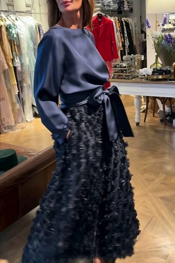 Elegant Diary Embroidered Dimensional Flower Fabric High Rise Pocket Slit Maxi Skirt