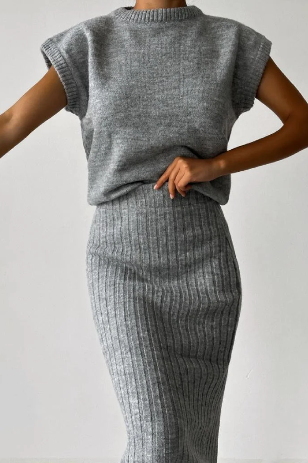 Sleeveless Vest + Knitted Skirt Two-piece Set
