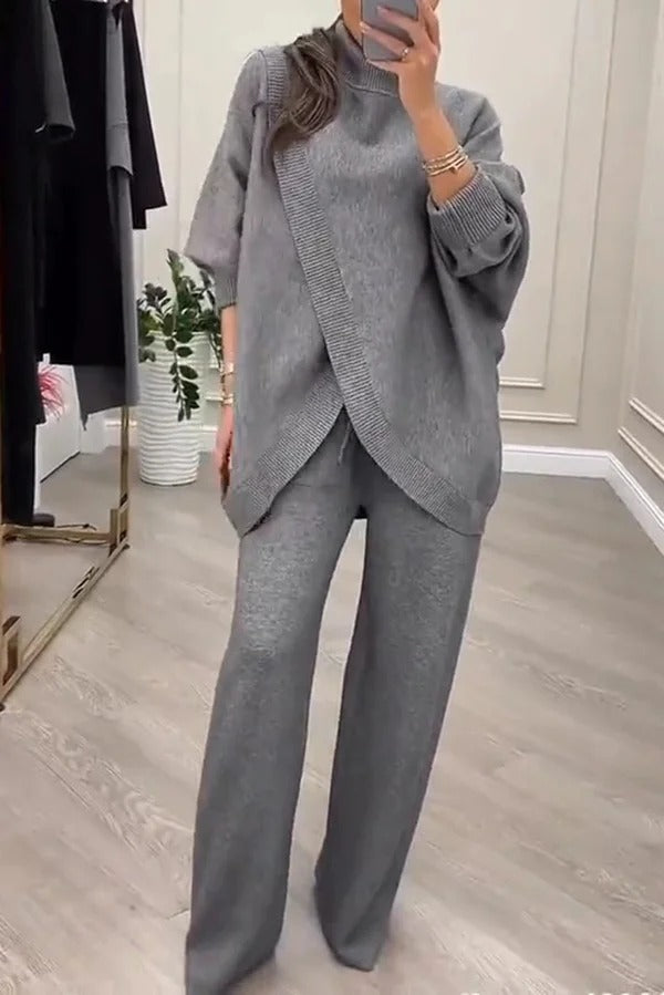 Solid Color Loose-fitting Turtleneck Knit Top and Elastic Waist Casual Pocket Straight Leg Pants