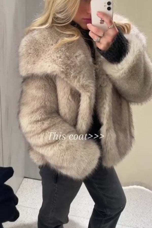 Large lapel faux fur loose short coat