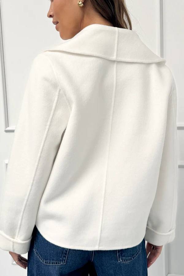 Short lapel wool coat