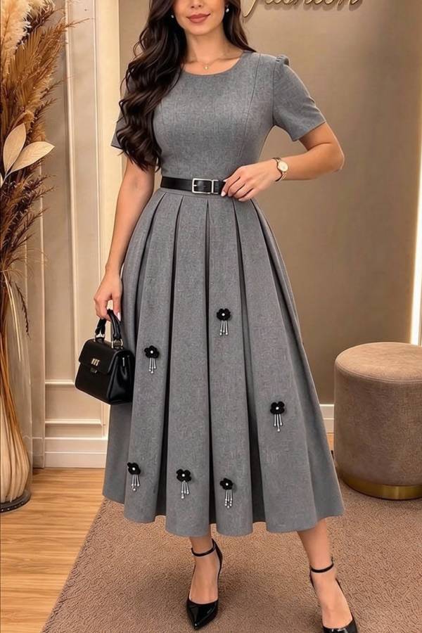 Tiffany's Lunch 3D Floral Tassel Pendant Short Sleeve Pleated Umbrella Hem Midi Dress