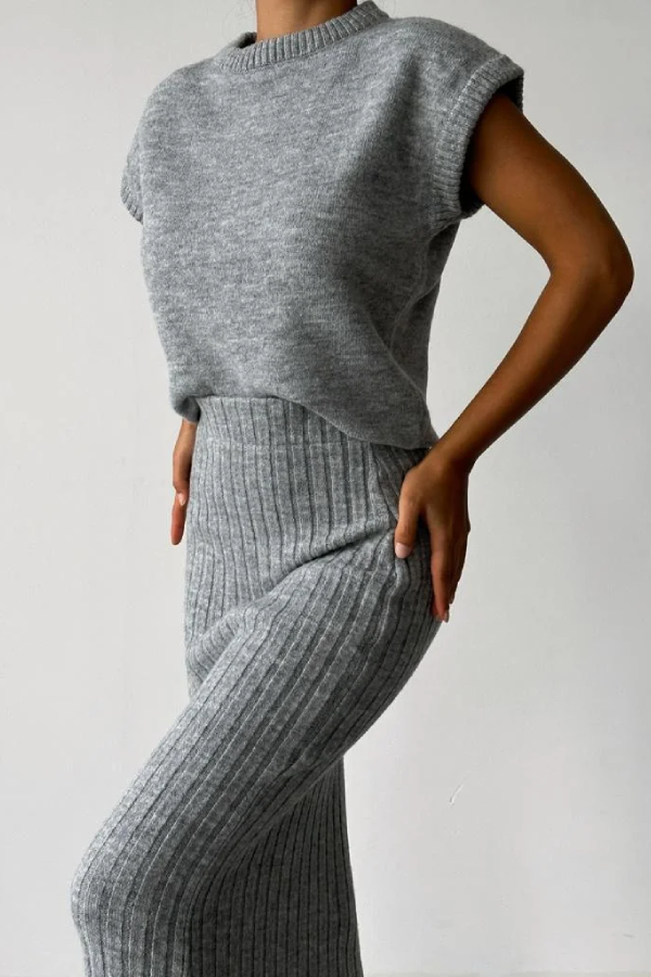 Sleeveless Vest + Knitted Skirt Two-piece Set