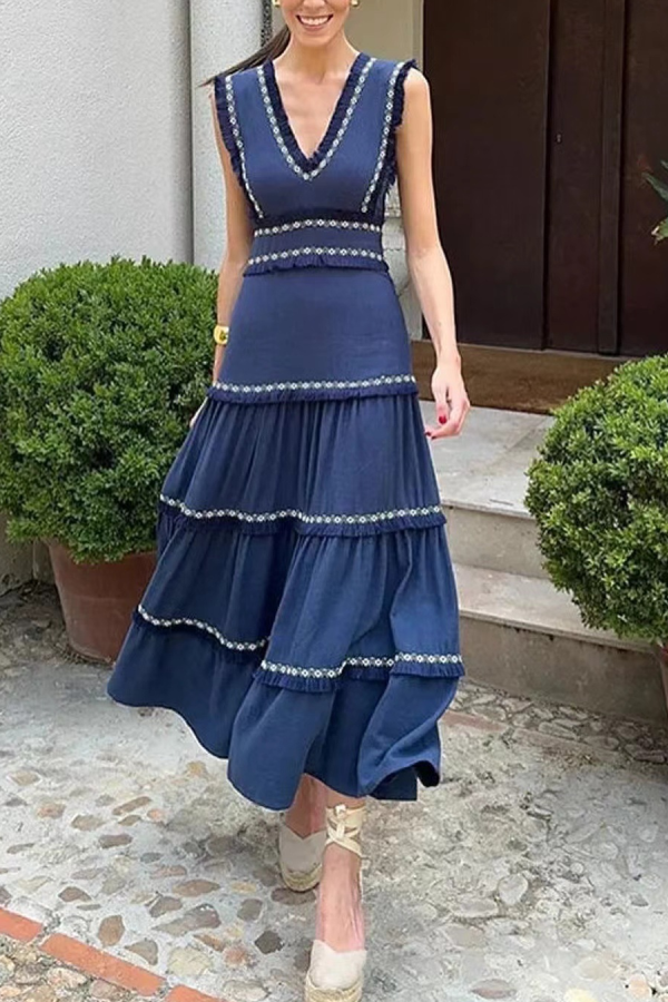 Temperamental and Mature V-neck Tassel Dress