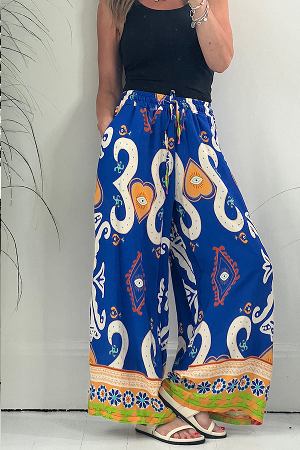 Queen of Hearts Printed Pocketed Drawstring Elastic Waist Pants