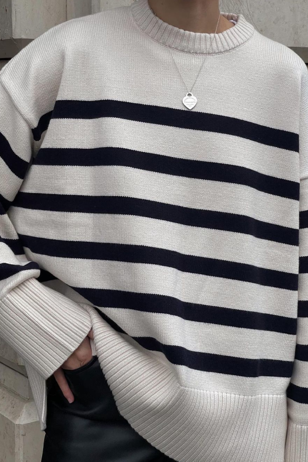 Striped Long Sleeve Crew Neck Pullover Knitted Women's Sweater
