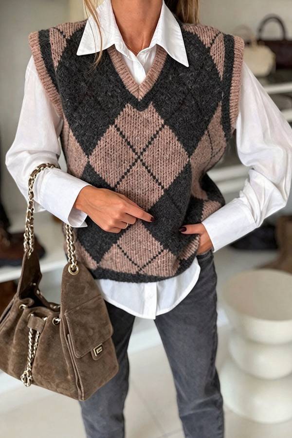 Soft Fluffy Knit Distinctive Diamond Pattern Sleeveless Loose Sweater Vest