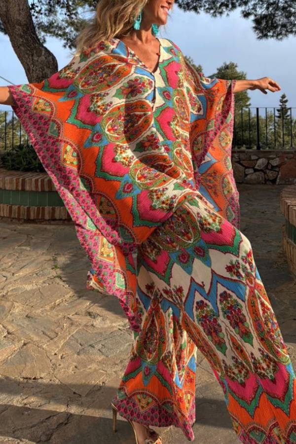 Colorful Day Unique Print Loose Cape and Elastic Waist Pocketed Pants Set